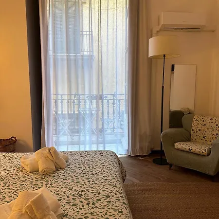 民宿 La Finestra Sugli Archi 巴勒莫